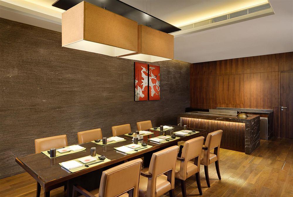 Sheraton Changchun Jingyuetan Hotel מראה חיצוני תמונה