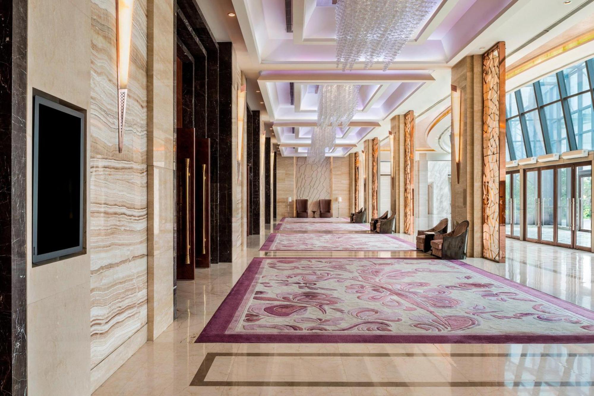 Sheraton Changchun Jingyuetan Hotel מראה חיצוני תמונה