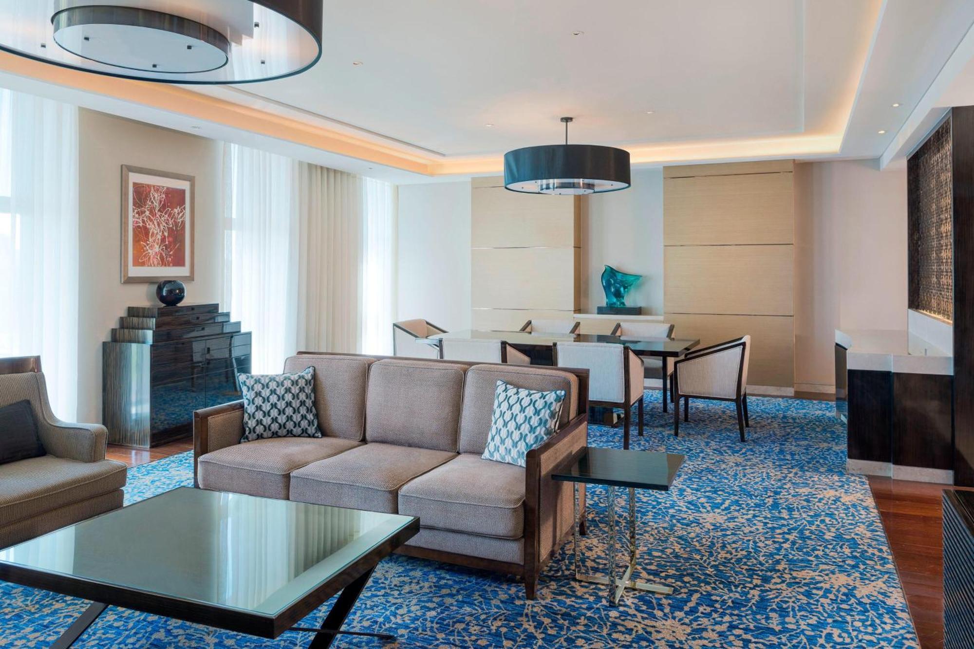 Sheraton Changchun Jingyuetan Hotel מראה חיצוני תמונה