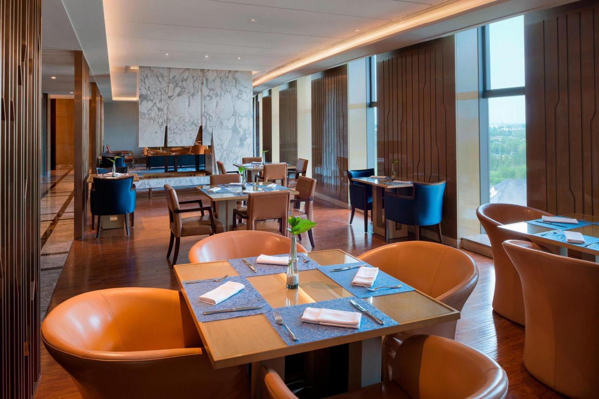 Sheraton Changchun Jingyuetan Hotel מראה חיצוני תמונה