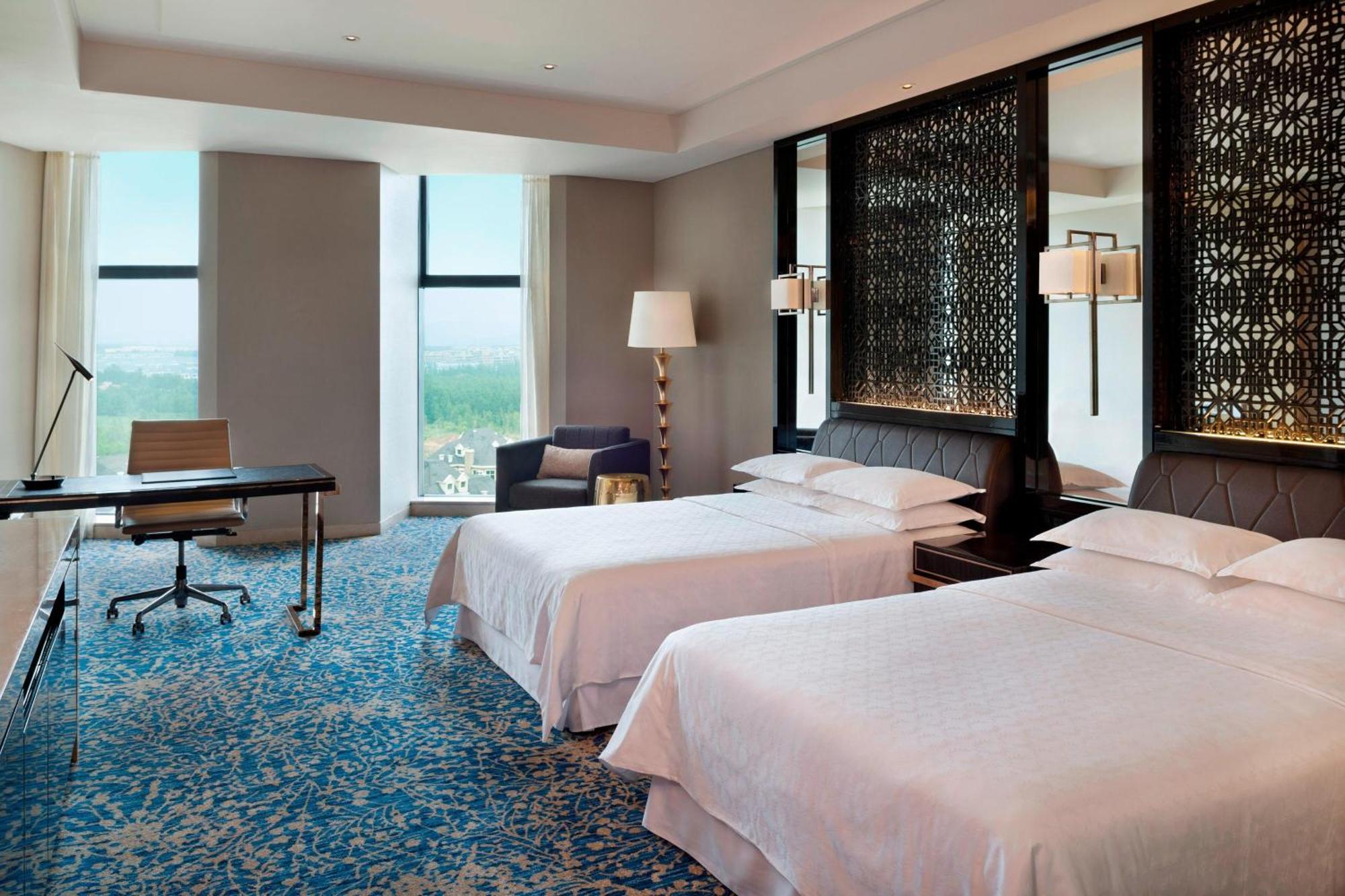 Sheraton Changchun Jingyuetan Hotel מראה חיצוני תמונה