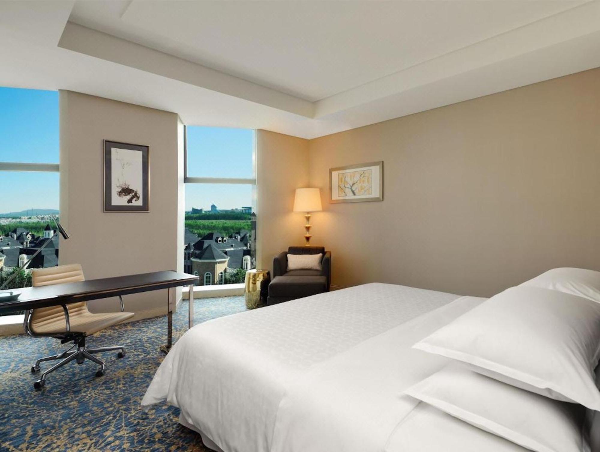 Sheraton Changchun Jingyuetan Hotel מראה חיצוני תמונה