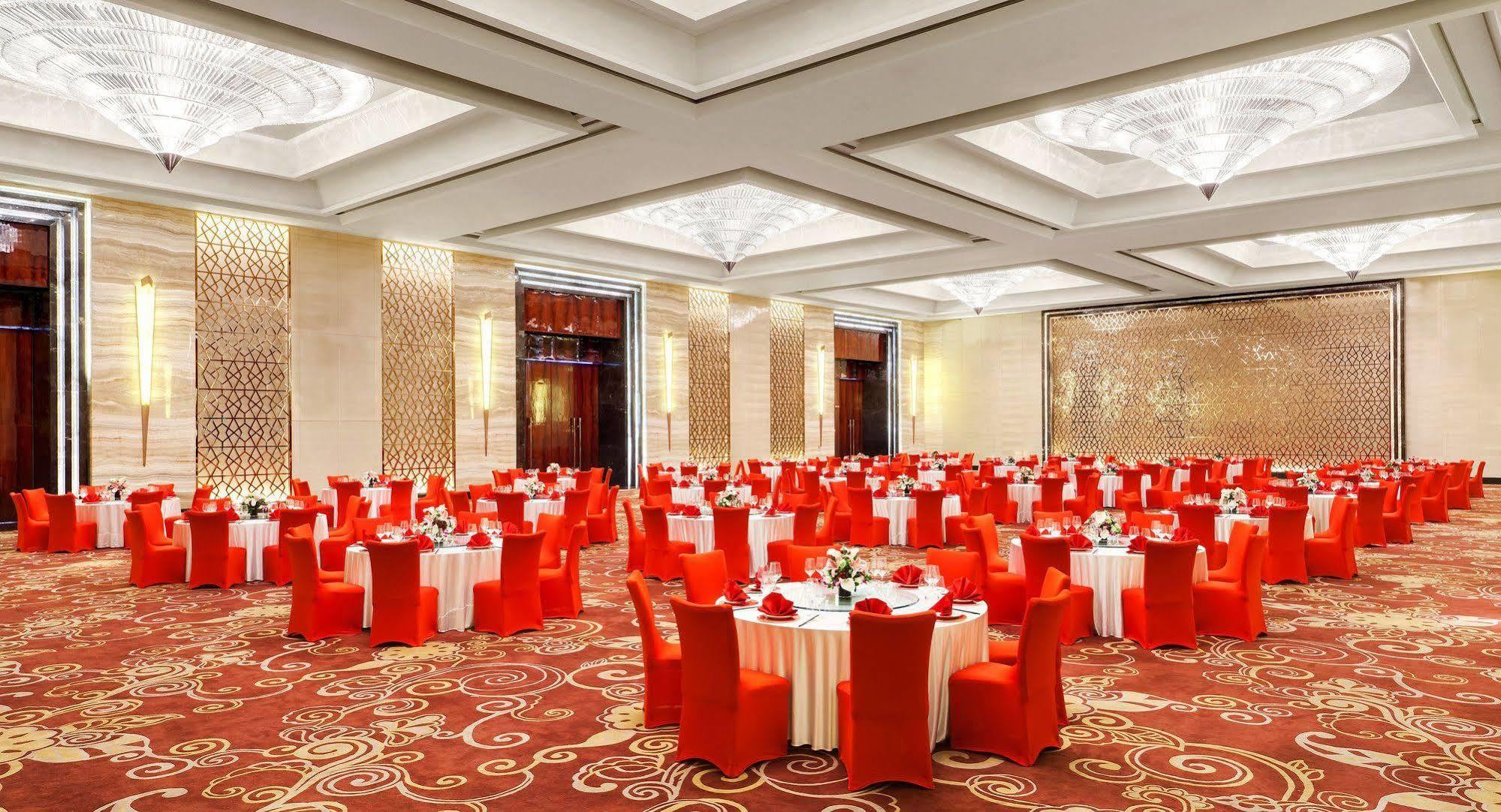 Sheraton Changchun Jingyuetan Hotel מראה חיצוני תמונה