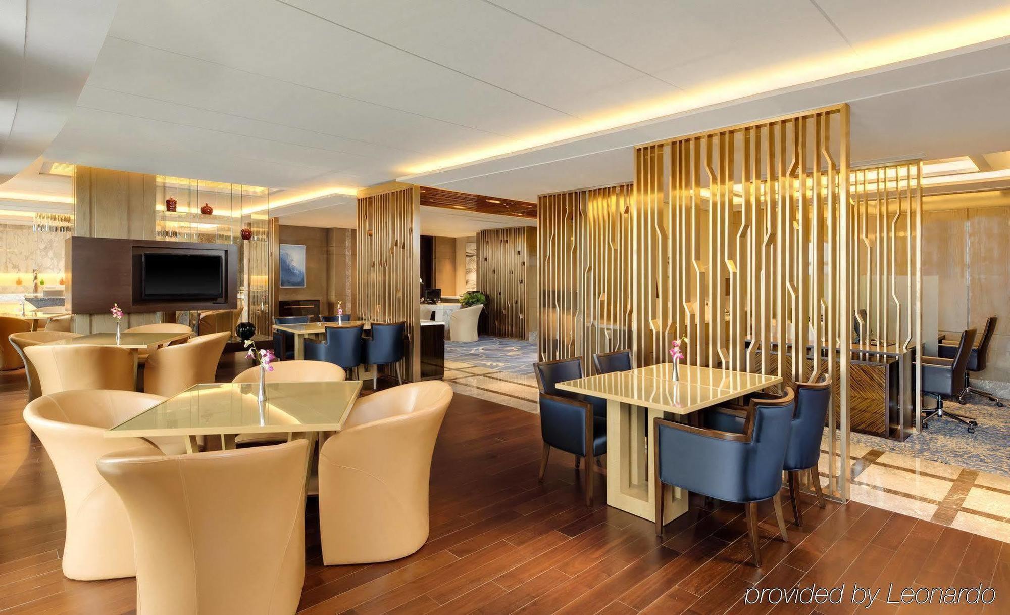Sheraton Changchun Jingyuetan Hotel מראה חיצוני תמונה